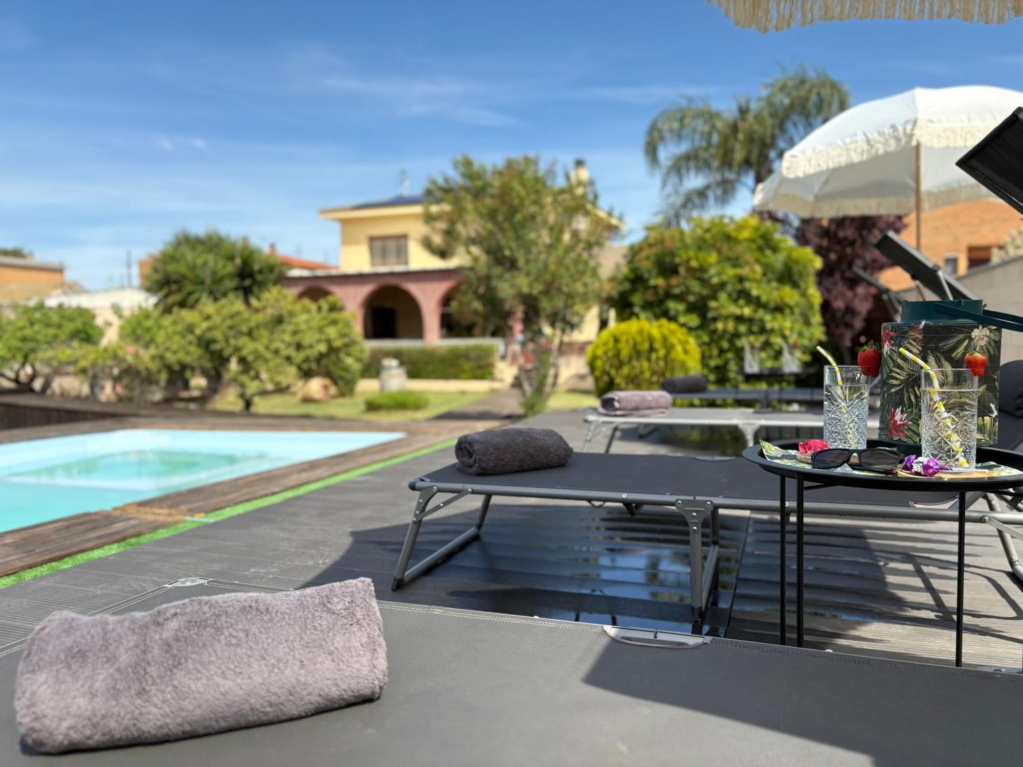Villa Paquita - Delta De L'Ebre เดลแตเบรอ ภายนอก รูปภาพ